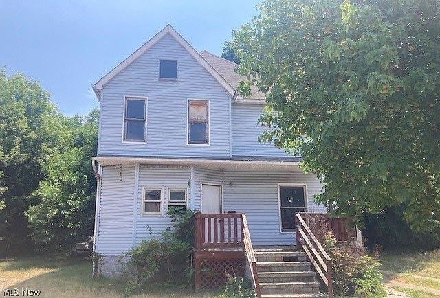 1st image of 689 E 102nd St