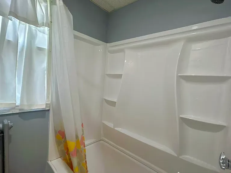 87 E Manning St #2 — Photo 17