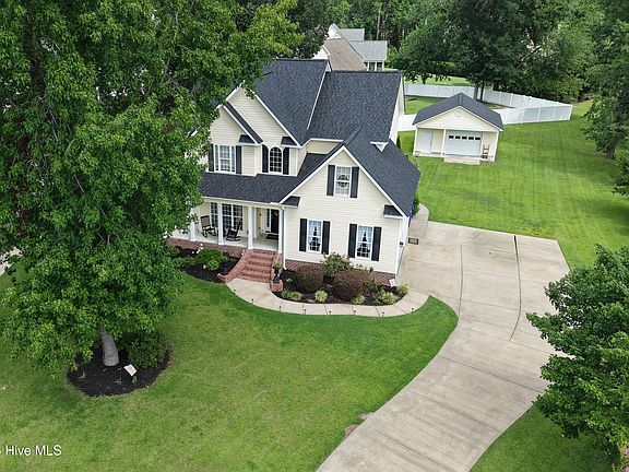 3rd image of 3812 Forsyth Park Court
