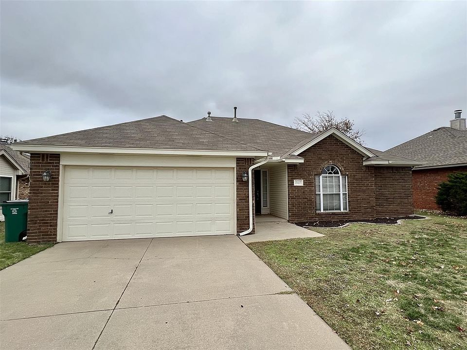 1st image of 10413 NW 45th St