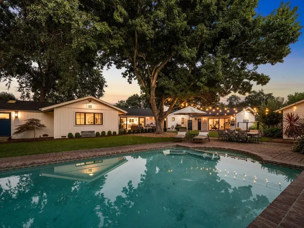 20225 Garry Lane, Sonoma, CA 95476