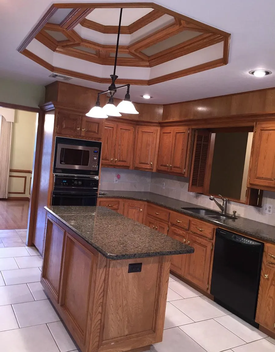1213 Olde North Place — Photo 3