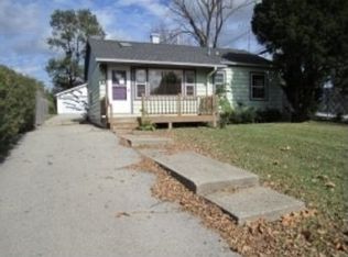 18 W Morris Ave, Lombard, IL 60148