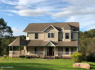 11 Raspberry Ln, Laporte, PA 18626