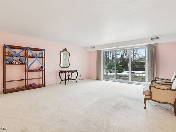 5th image of 1931 King James Pkwy APT 114
