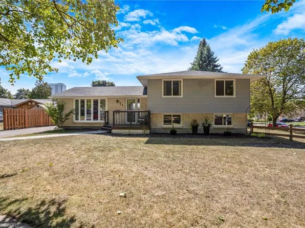 71 Pepperwood Cres, Kitchener, ON N2A 2R4