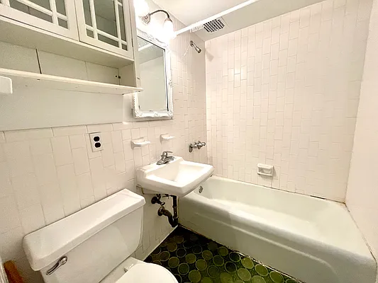 Rented by Corcoran | media 12