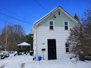 138 Blake St, Renfrew, ON K7V2L2