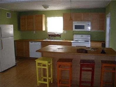 2nd image of 9867 Arrow St