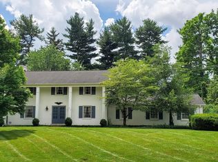 620 Raintree Rd, Lexington, KY 40502