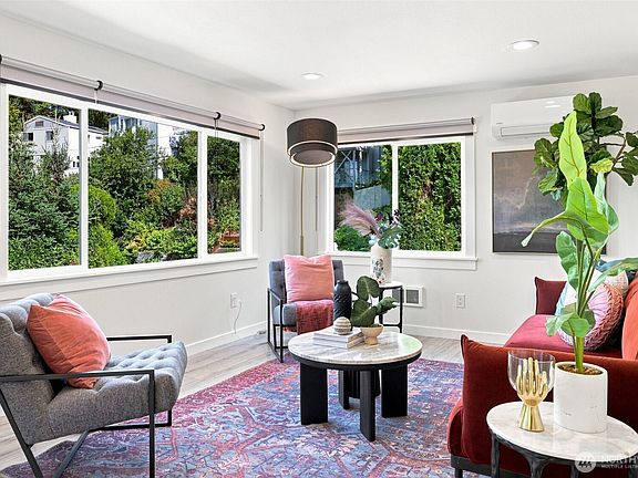3rd image of 4617 47th Avenue S
