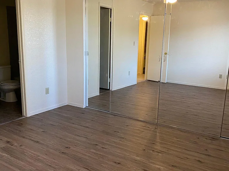 1200 N Buffalo Dr — Photo 19