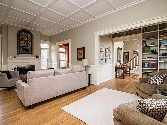 4th image of 141 Connett Pl