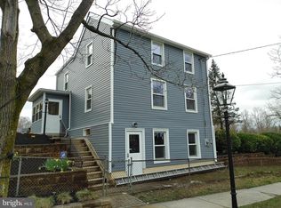 9 Hanover St, Pemberton, NJ 08068