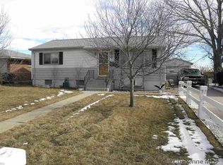 117 Derr Ave, Cheyenne, WY 82007