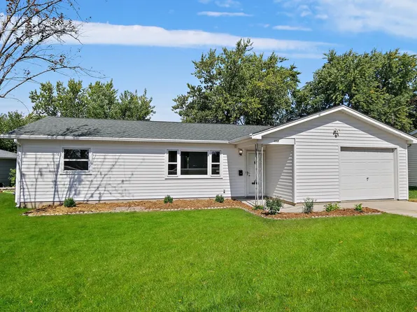 315 Butterfield Rd, North Aurora, IL 60542