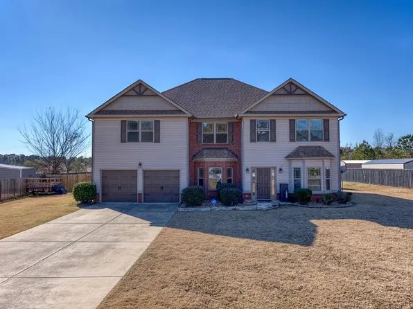 35 Moss Oak Dr, Fort Mitchell, AL 36856