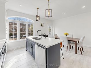 2327 Sutton Dr, Burlington, ON L7L 6Y9