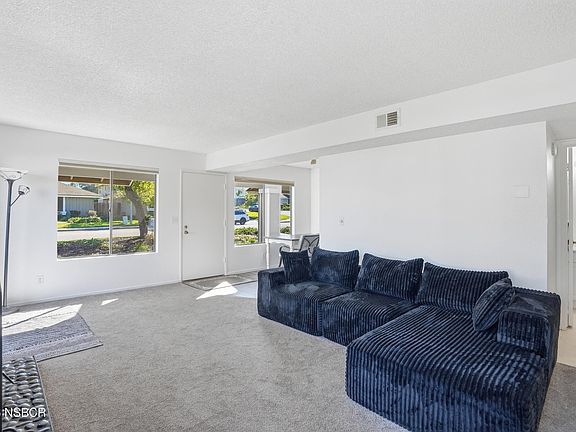 5th image of 1193 E Foster Rd