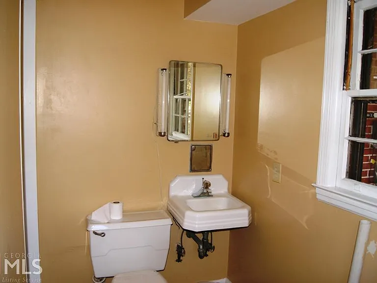 294 Longview Dr — Photo 6