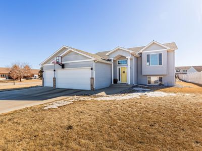 4248 Russet Ave S, Fargo, ND, 58104