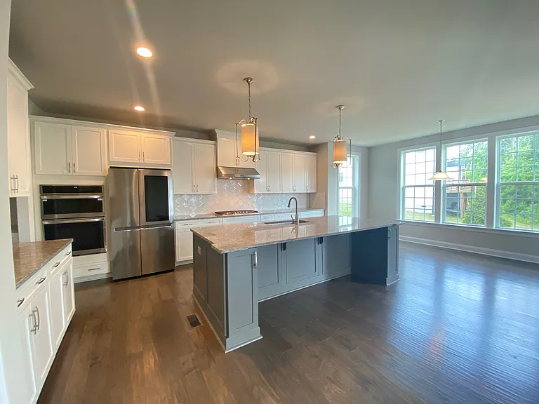 406 Gartrell Way — Photo 8