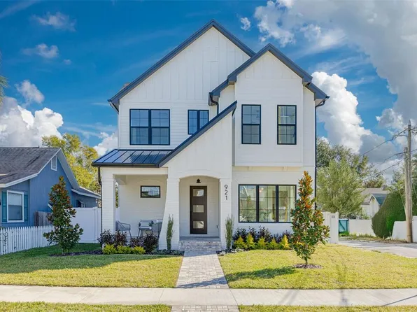 921 12th St N, Saint Petersburg, FL 33705