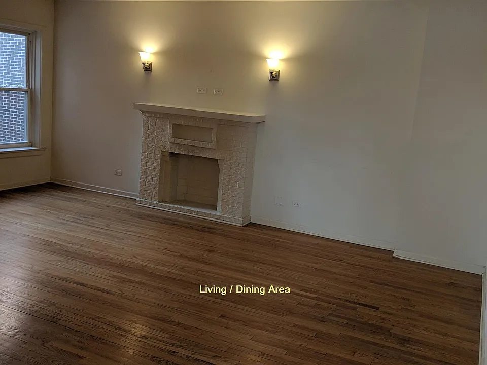 Living / Dining Area