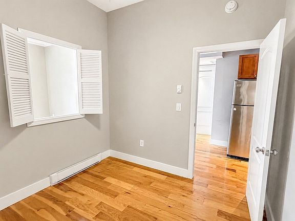 3rd image of 113 Beacon St #F5