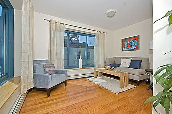 Rented by Compass | media 18