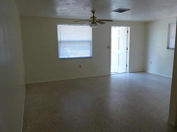 Living room loking toward front door