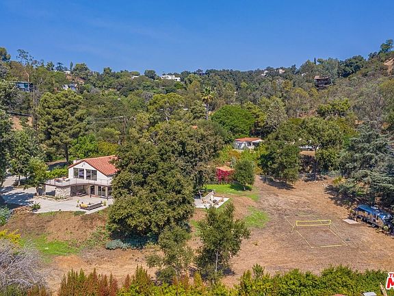 2nd image of 21223 Colina Dr