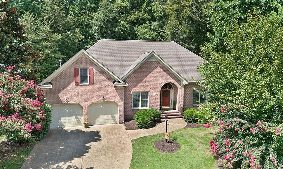1st image of 438 Alderwood Dr