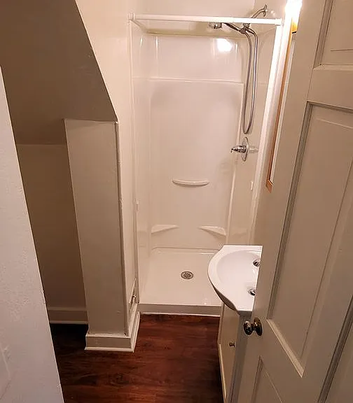 425 W Brackenridge St — Photo 7