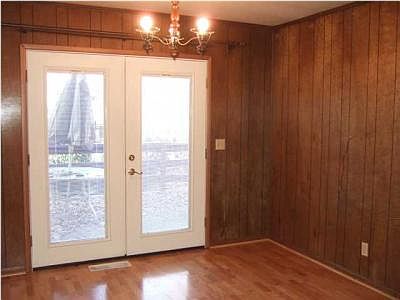 3rd image of 601 Mountain Wood Dr