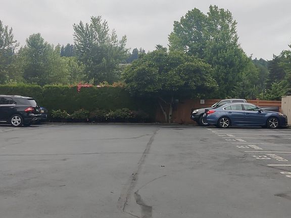 4th image of 9717 NE Juanita Dr APT 203