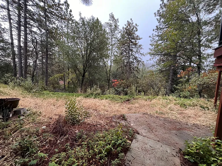 1860 Point View Dr #3 — Photo 30