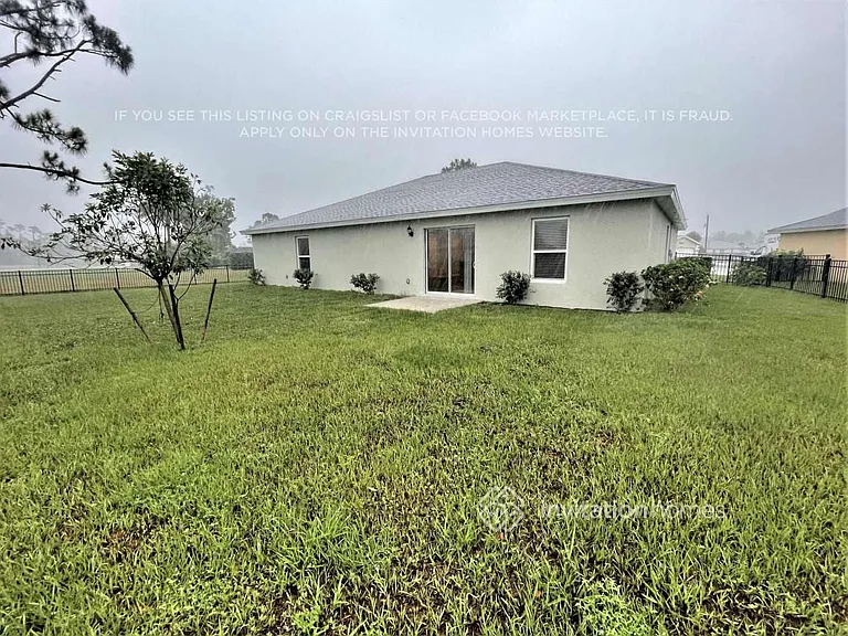 16061 Overdale Ct — Photo 18