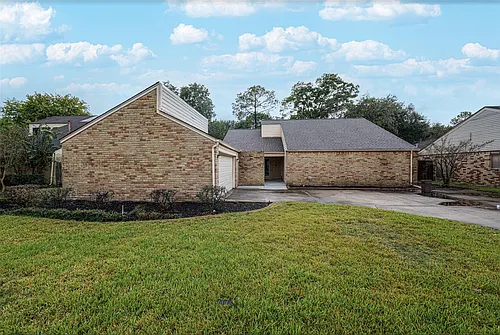2306 Wallingford Dr Photo 1