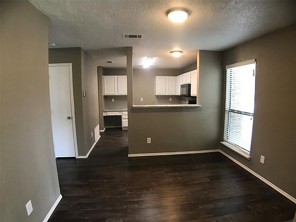 2nd image of 9914 Plainfield Dr