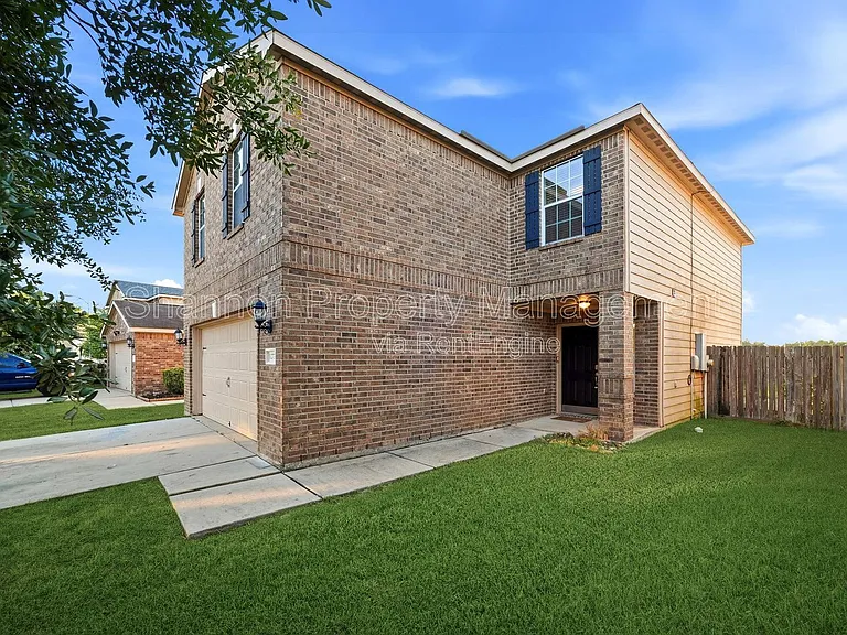 12731 Mystic Water Ln — Photo 2