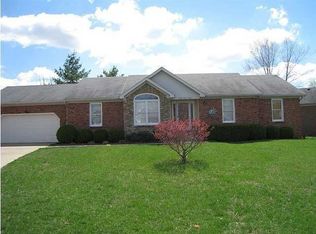 8712 Chelmer Ln, Louisville, KY 40220