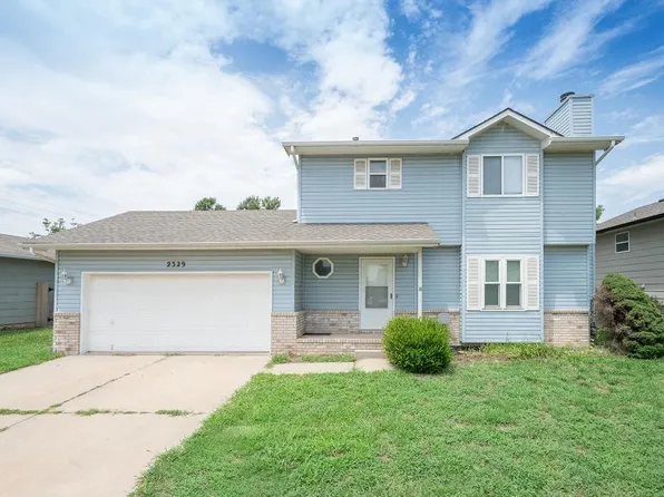 2329 S Fieldcrest St, Wichita, KS 67209