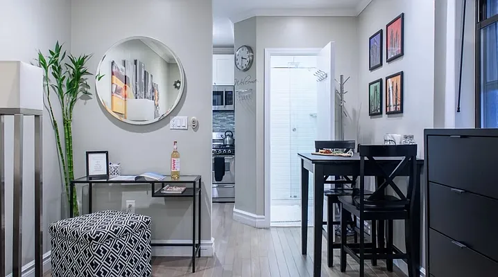 Rented by Urban Real Estate Property Group Inc | media 7