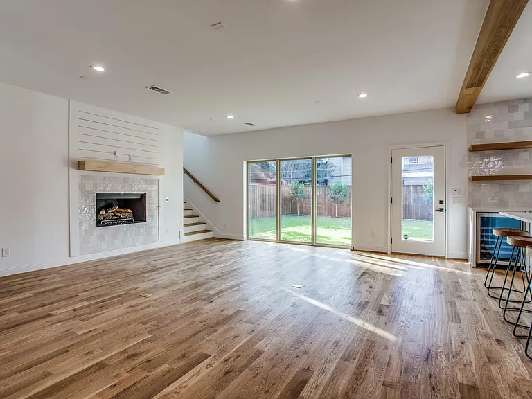 6927 Bucknell Dr — Photo 4
