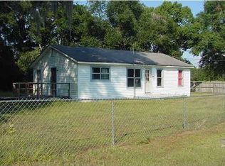 10894 NW Faircloth Rd, Bristol, FL 32321