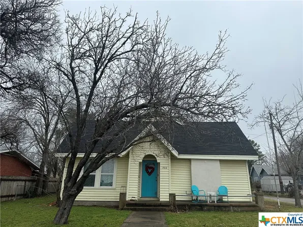 1502 Bridge St, Gatesville, TX 76528