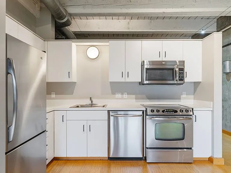 416 NW 13th Ave #401 — Photo 9