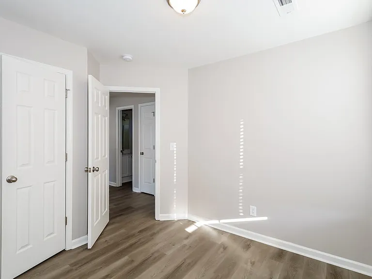 9422 Isaac Hunter Dr — Photo 13