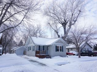 698 12th St SW, Huron, SD 57350